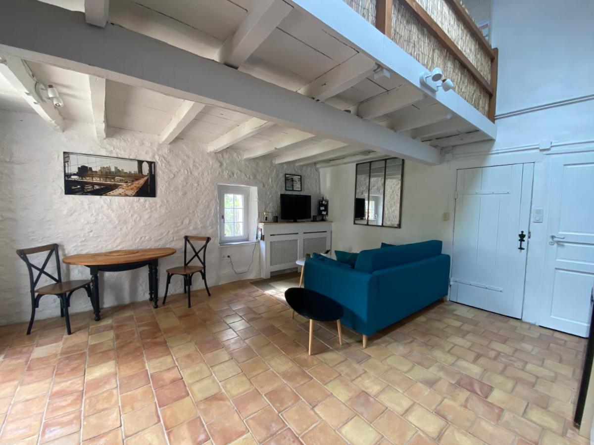 Gîte la canopée à Duras - Piscine Extérieur photo