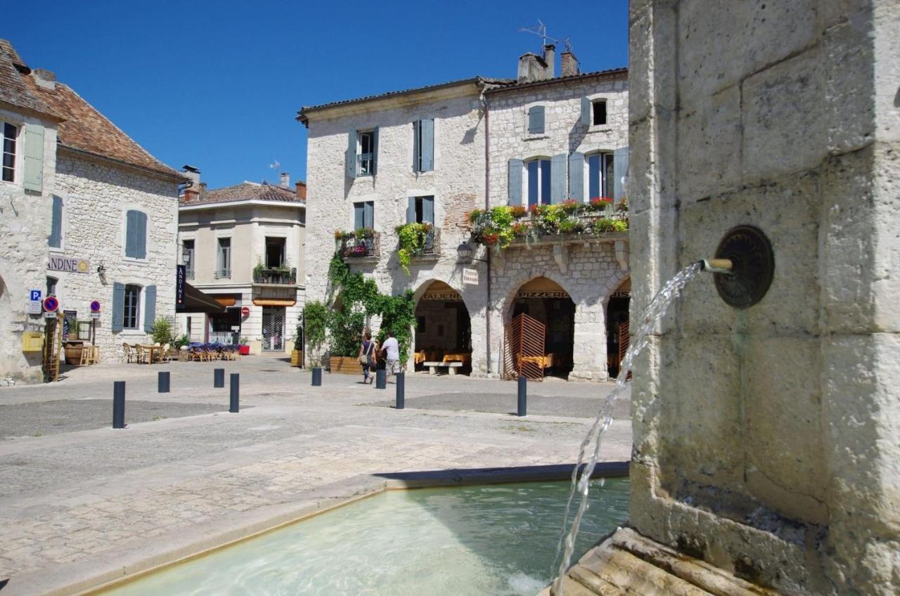 Gîte la canopée à Duras - Piscine Extérieur photo